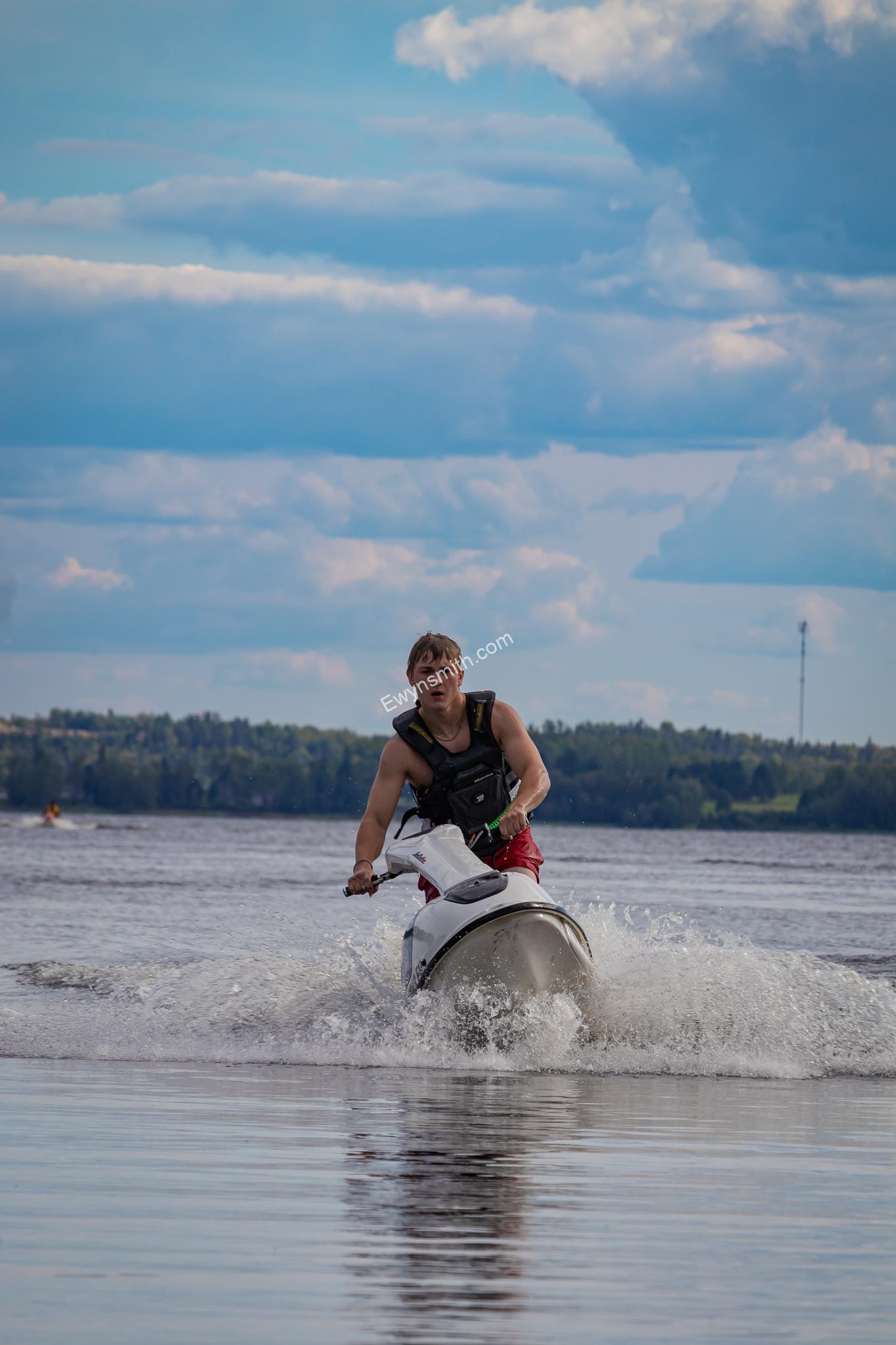 Showing the photo "Lake Day"